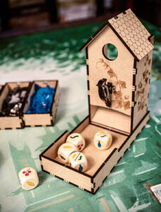 Shipshape Gamer Birdfeeder